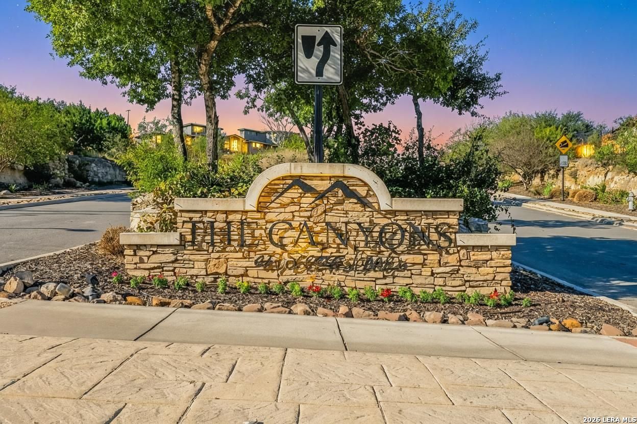 23703 Oakshire San Antonio TX 78255