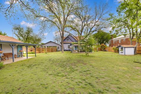 1102 S College Street Brady TX 76825