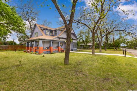 1102 S College Street Brady TX 76825