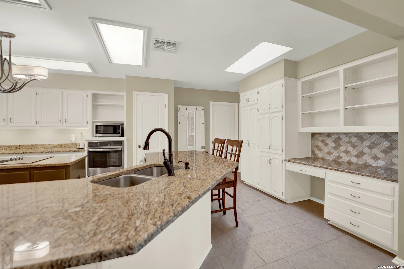 1512 Oak Tree Circle Schertz TX 78154