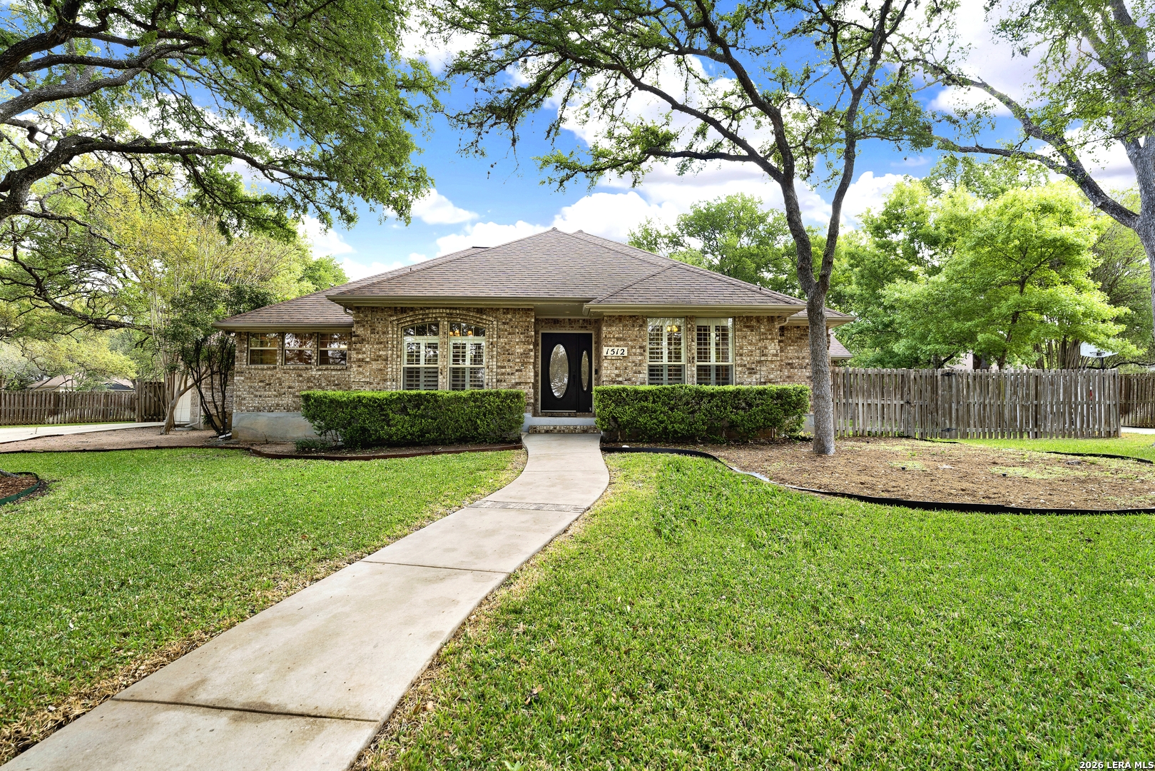 1512 Oak Tree Circle Schertz TX 78154