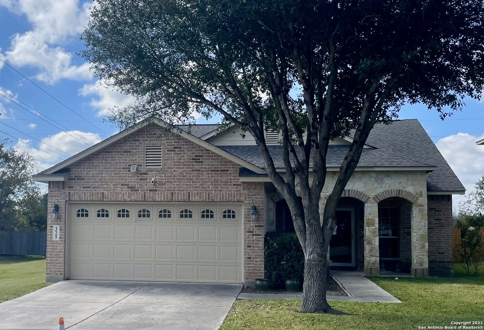 325 Town Creek Way Cibolo TX 78108