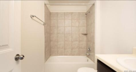 6839 Courante Waltz San Antonio TX 78252
