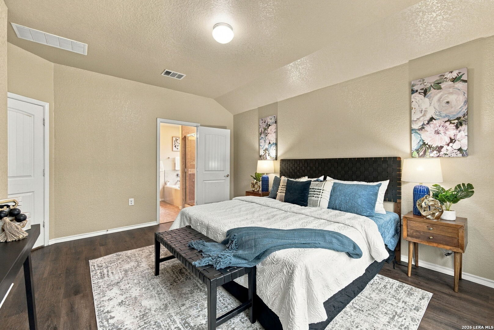 5915 Bridle Bend San Antonio TX 78218