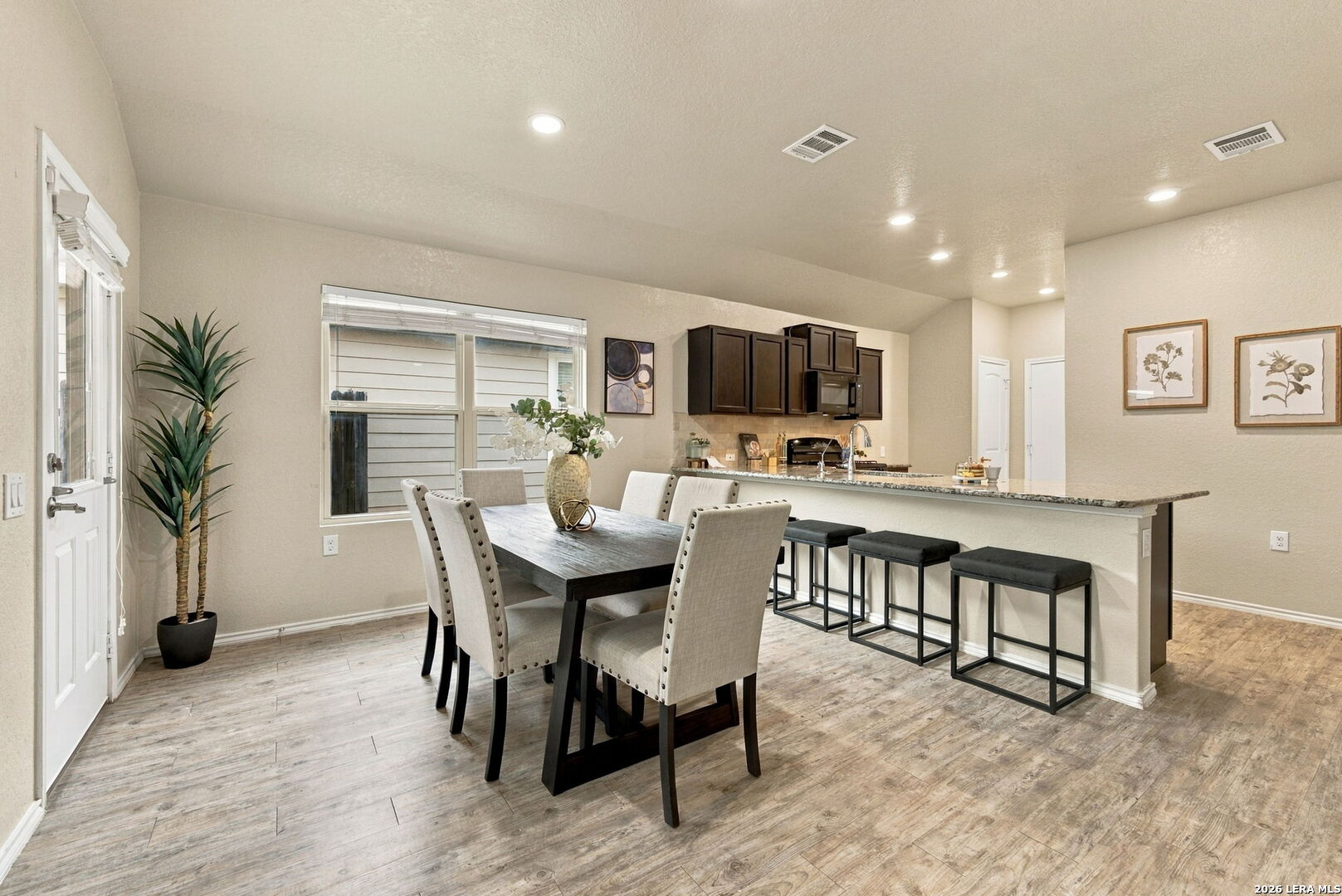 5915 Bridle Bend San Antonio TX 78218