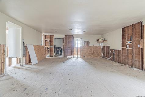1714 W Constantinople Castroville TX 78009