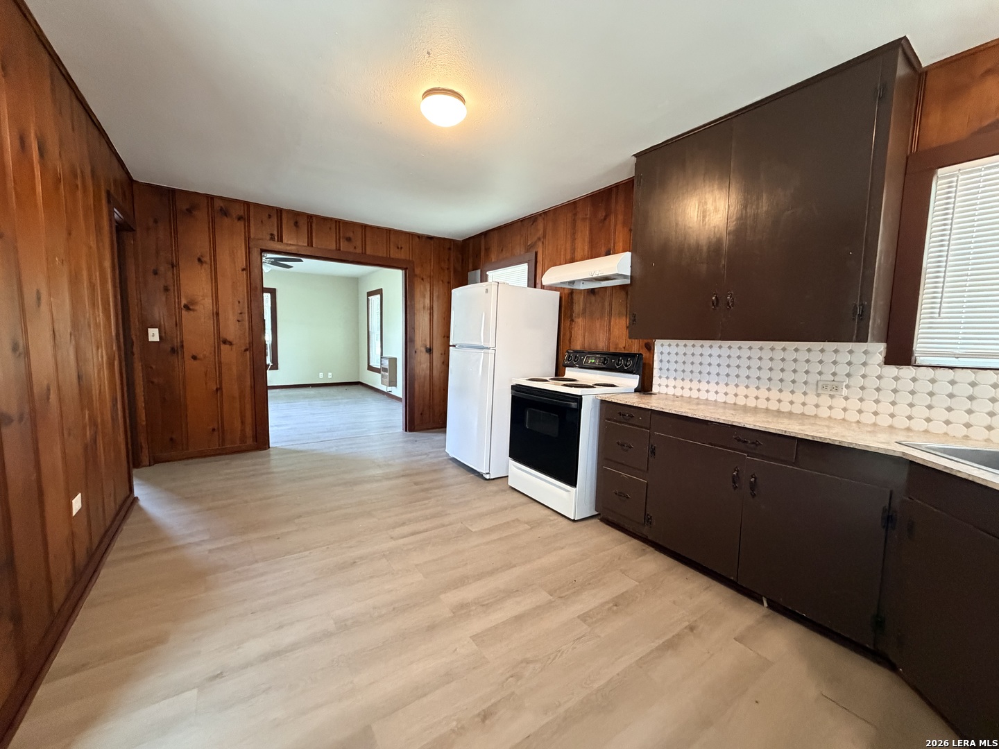 1404 N Main Street Pleasanton TX 78064