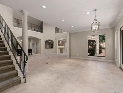 9 Rugby Lane San Antonio TX 78257