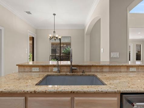 9 Rugby Lane San Antonio TX 78257