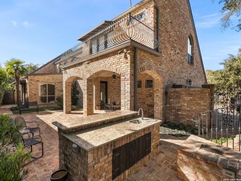 9 Rugby Lane San Antonio TX 78257