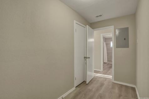 7924 County Road 128 Floresville TX 78114