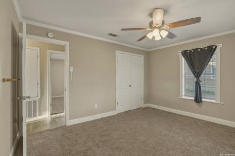 7924 County Road 128 Floresville TX 78114
