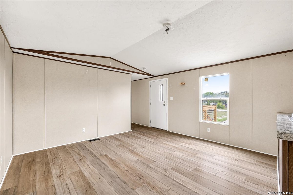 122 Amber Lane Poteet TX 78065