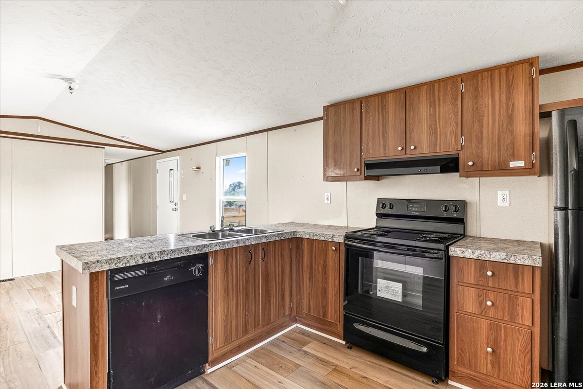 122 Amber Lane Poteet TX 78065
