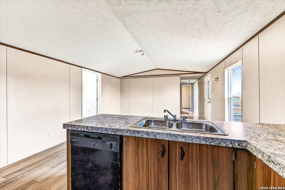 122 Amber Lane Poteet TX 78065