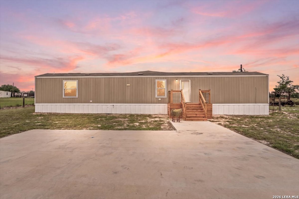 122 Amber Lane Poteet TX 78065