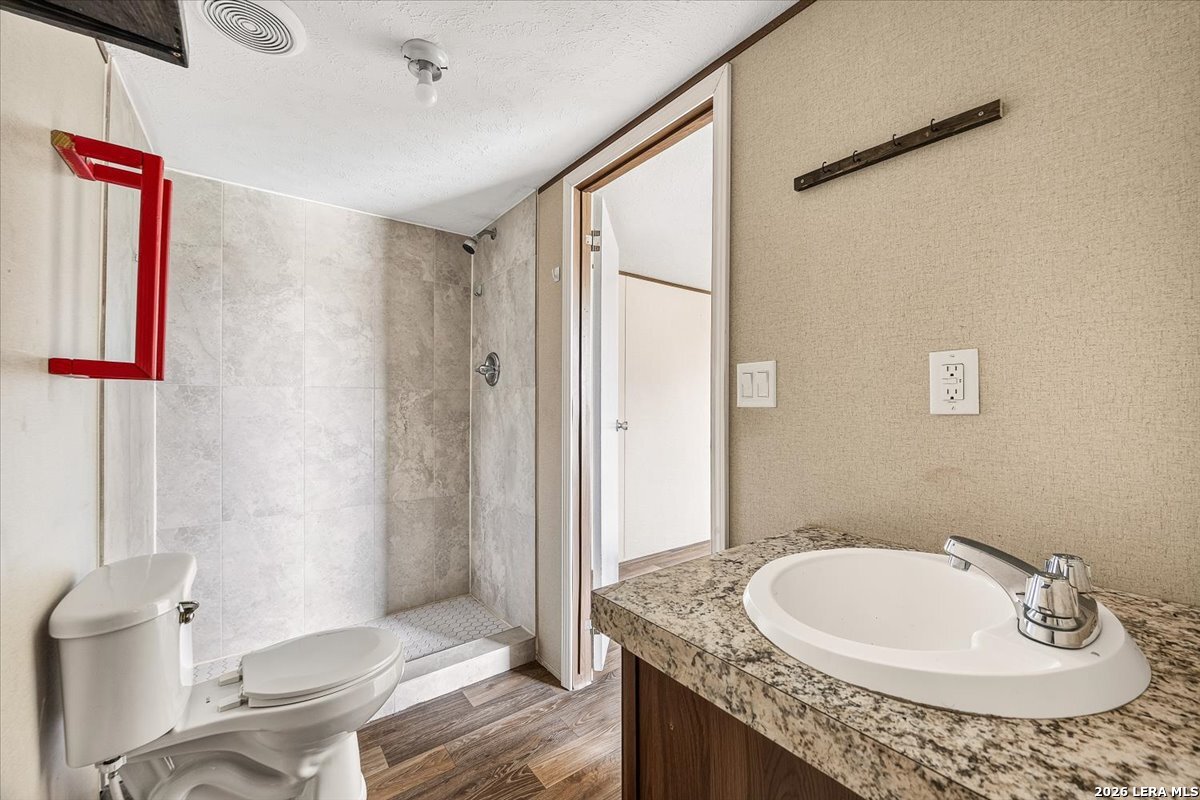 122 Amber Lane Poteet TX 78065