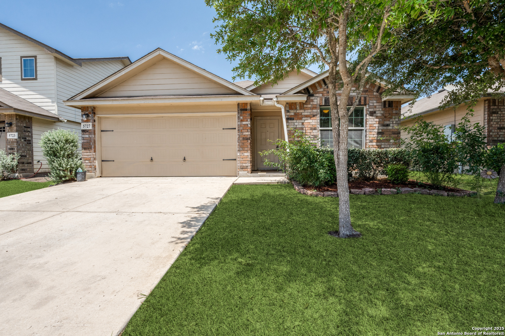 5727 Medina Farm San Antonio TX 78222