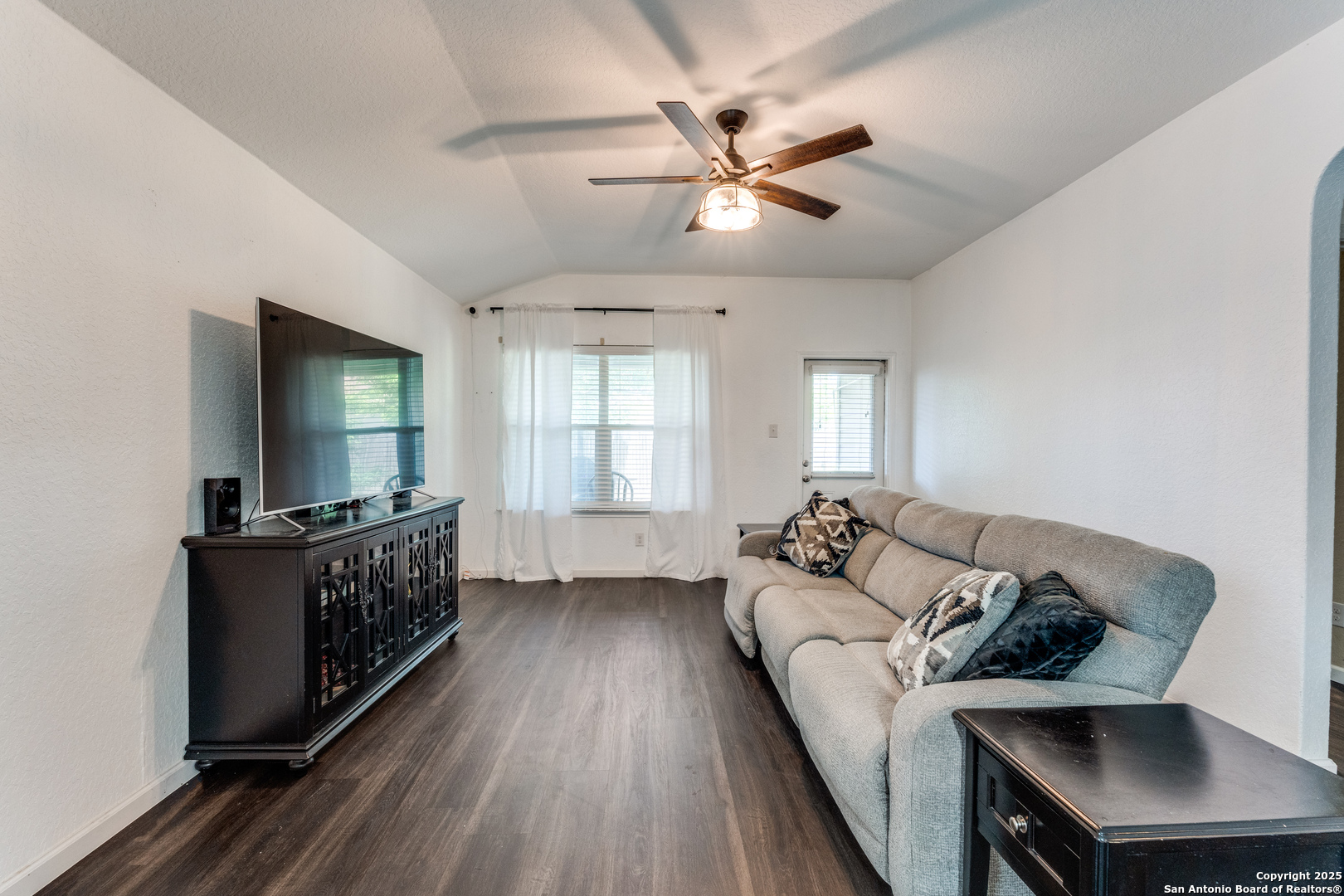 5727 Medina Farm San Antonio TX 78222