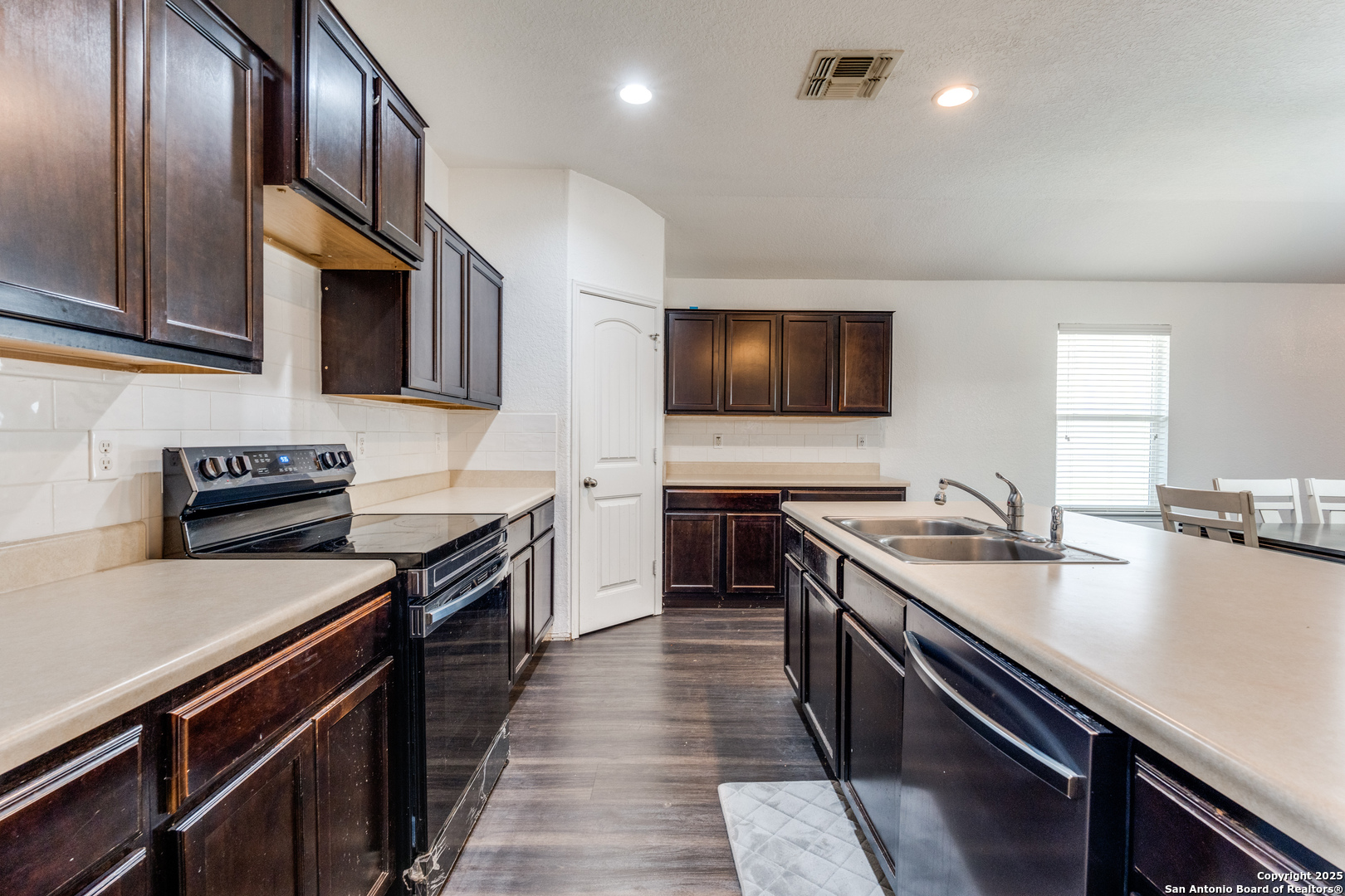 5727 Medina Farm San Antonio TX 78222
