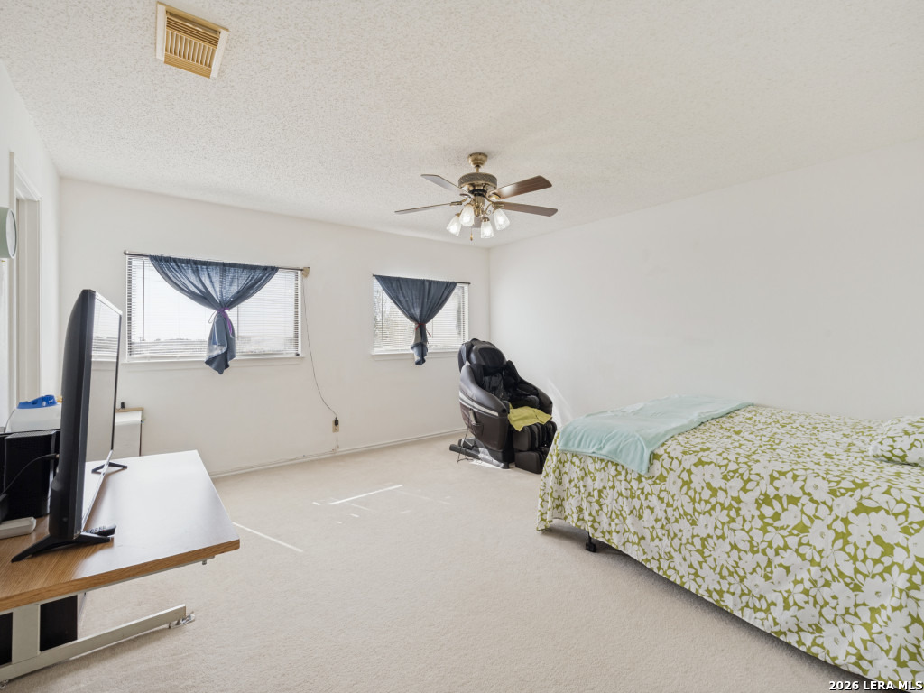 8022 Chestnut Ash Drive Converse TX 78109
