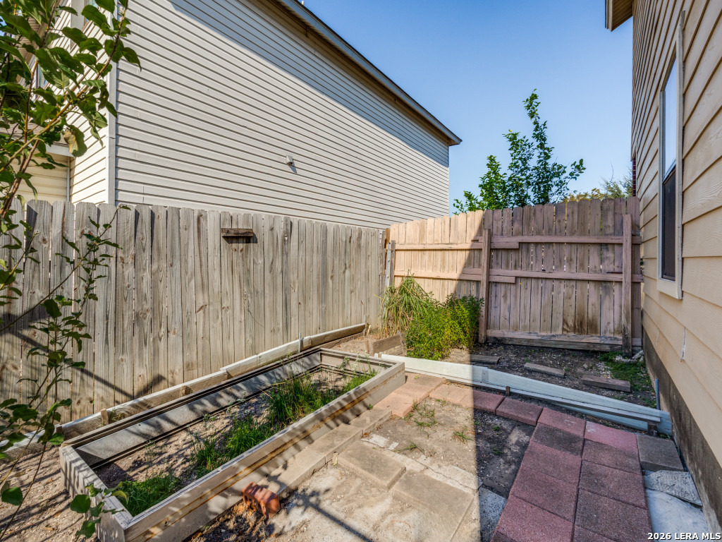 8022 Chestnut Ash Drive Converse TX 78109