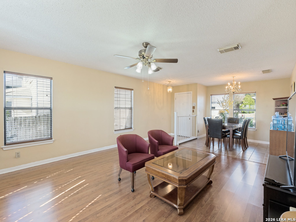 8022 Chestnut Ash Drive Converse TX 78109