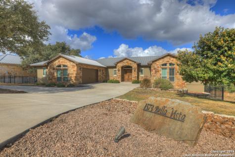 1573 Bella Vista Canyon Lake TX 78133