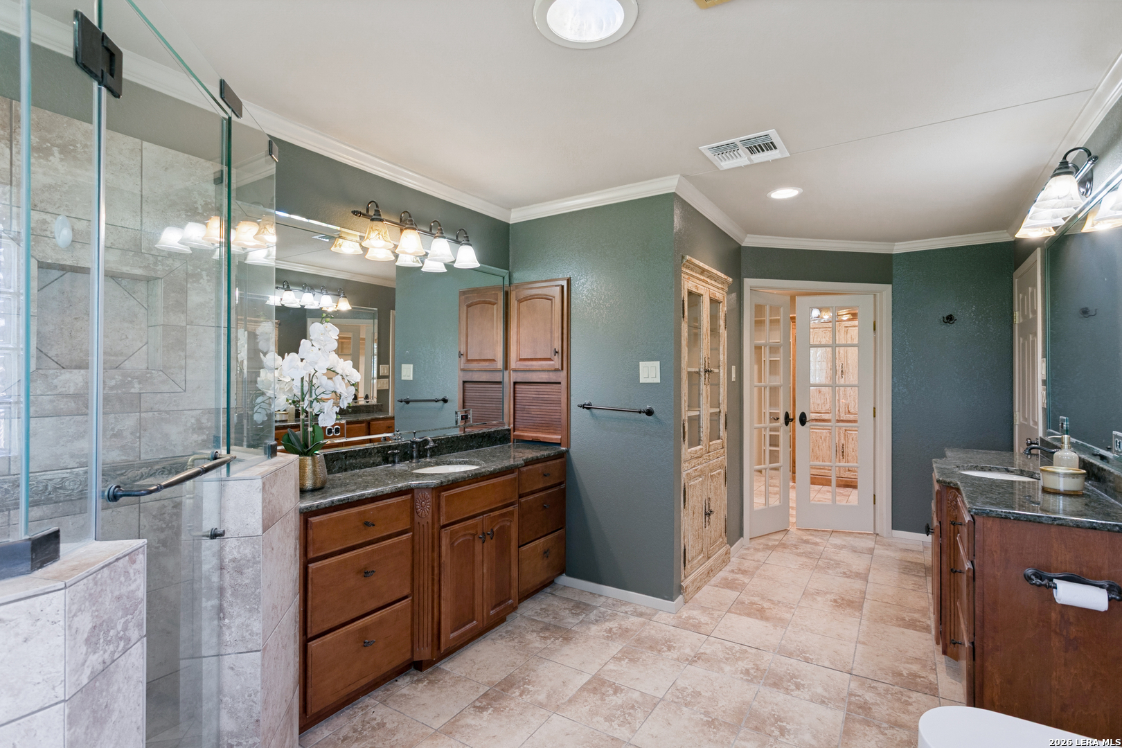 218 Village Circle Hill Country Village TX 78232