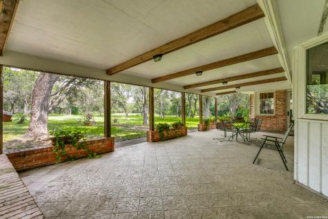 218 Village Circle Hill Country Village TX 78232