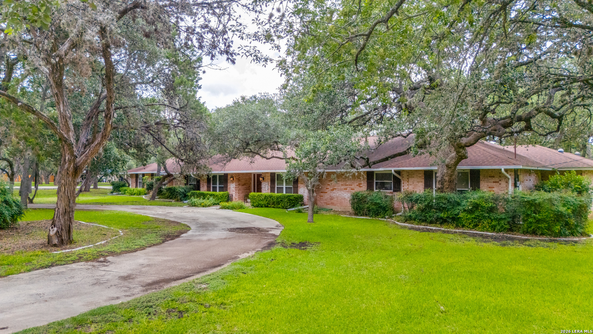218 Village Circle Hill Country Village TX 78232