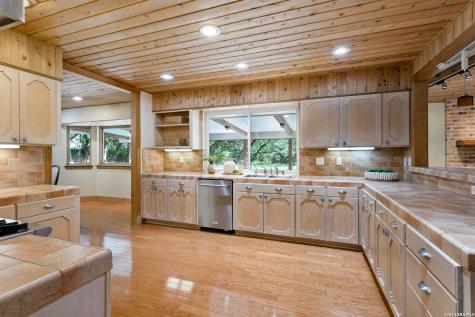 218 Village Circle Hill Country Village TX 78232