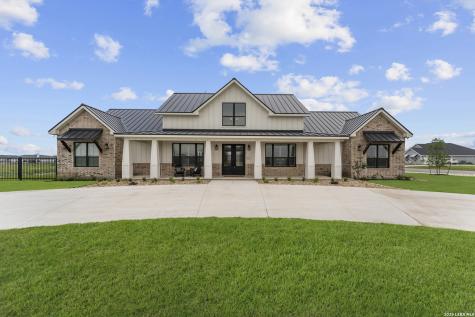 411 Acorn Trail Seguin TX 78155