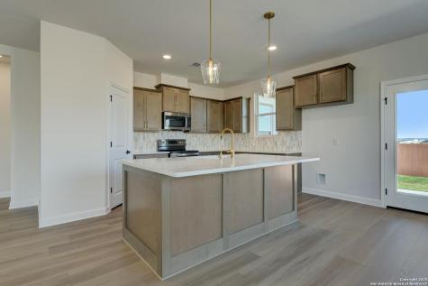 171 Heidi Hill Castroville TX 78009