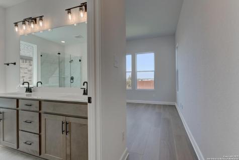171 Heidi Hill Castroville TX 78009