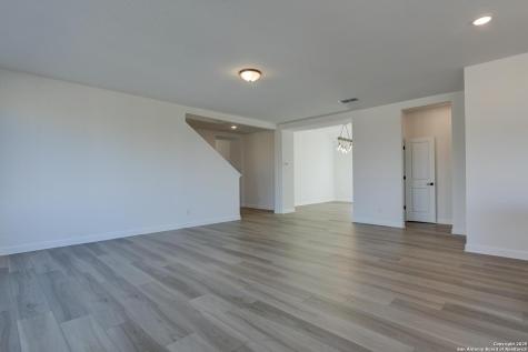 171 Heidi Hill Castroville TX 78009