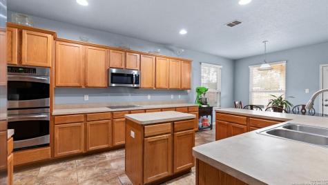 325 Golden Bear Drive Cibolo TX 78108