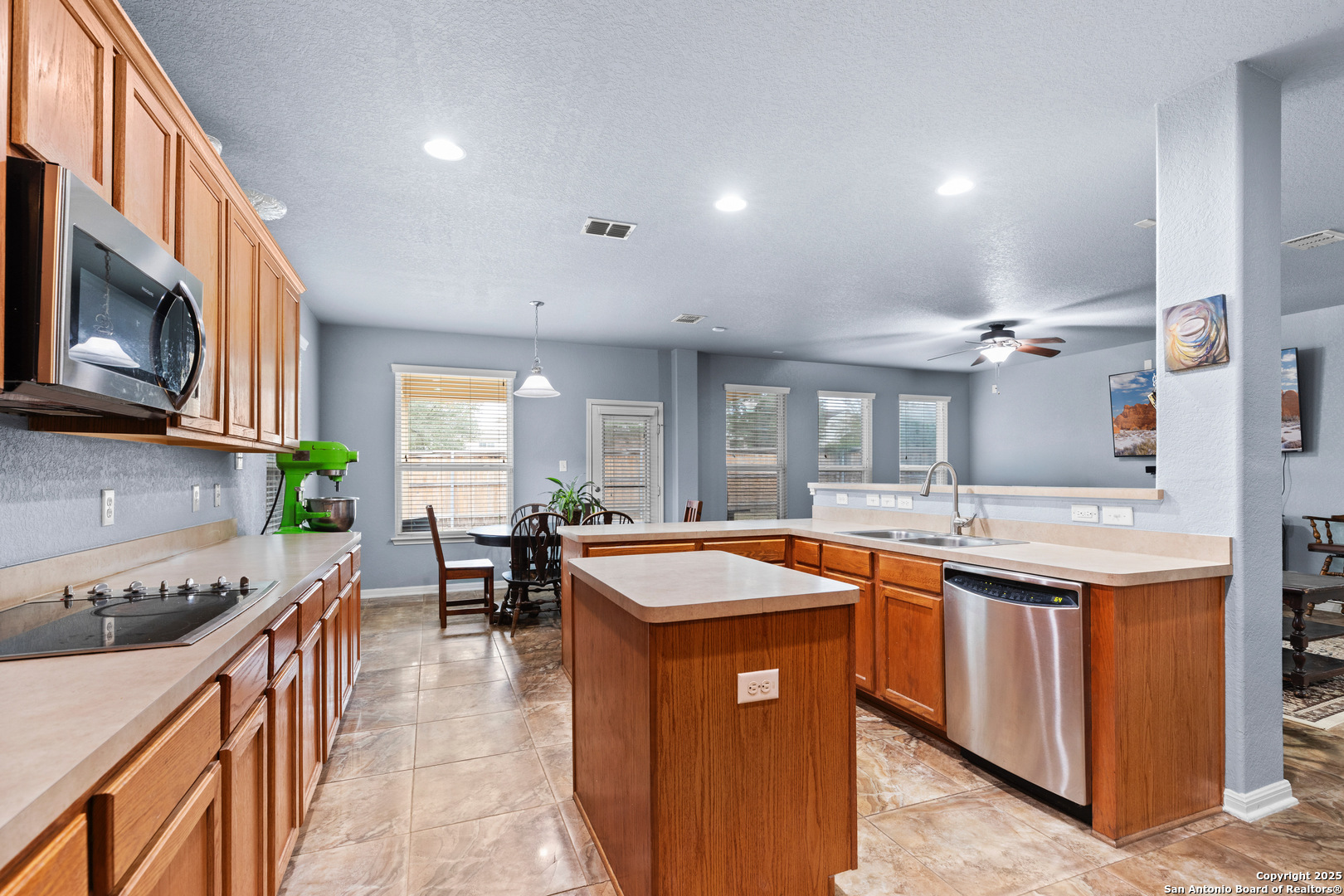 325 Golden Bear Drive Cibolo TX 78108