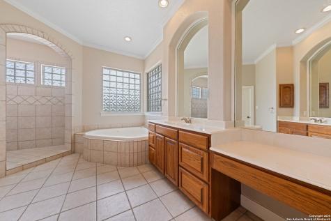 30900 Woodbine Way Boerne TX 78015