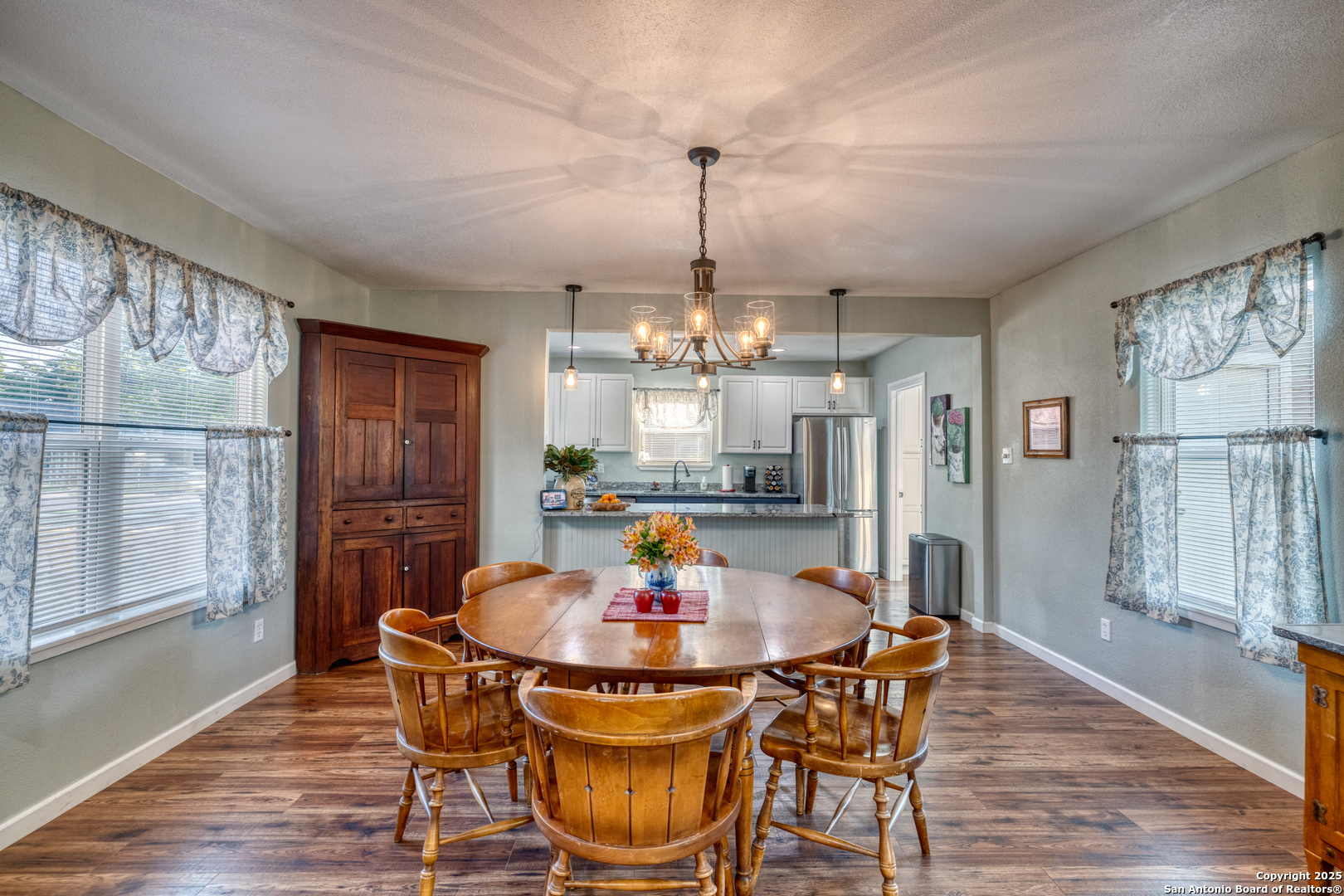 1100 N High Uvalde TX 78801