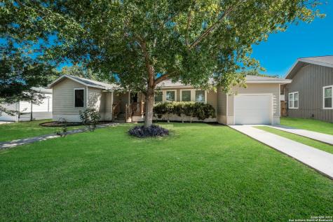 2726 W Mistletoe Avenue San Antonio TX 78228