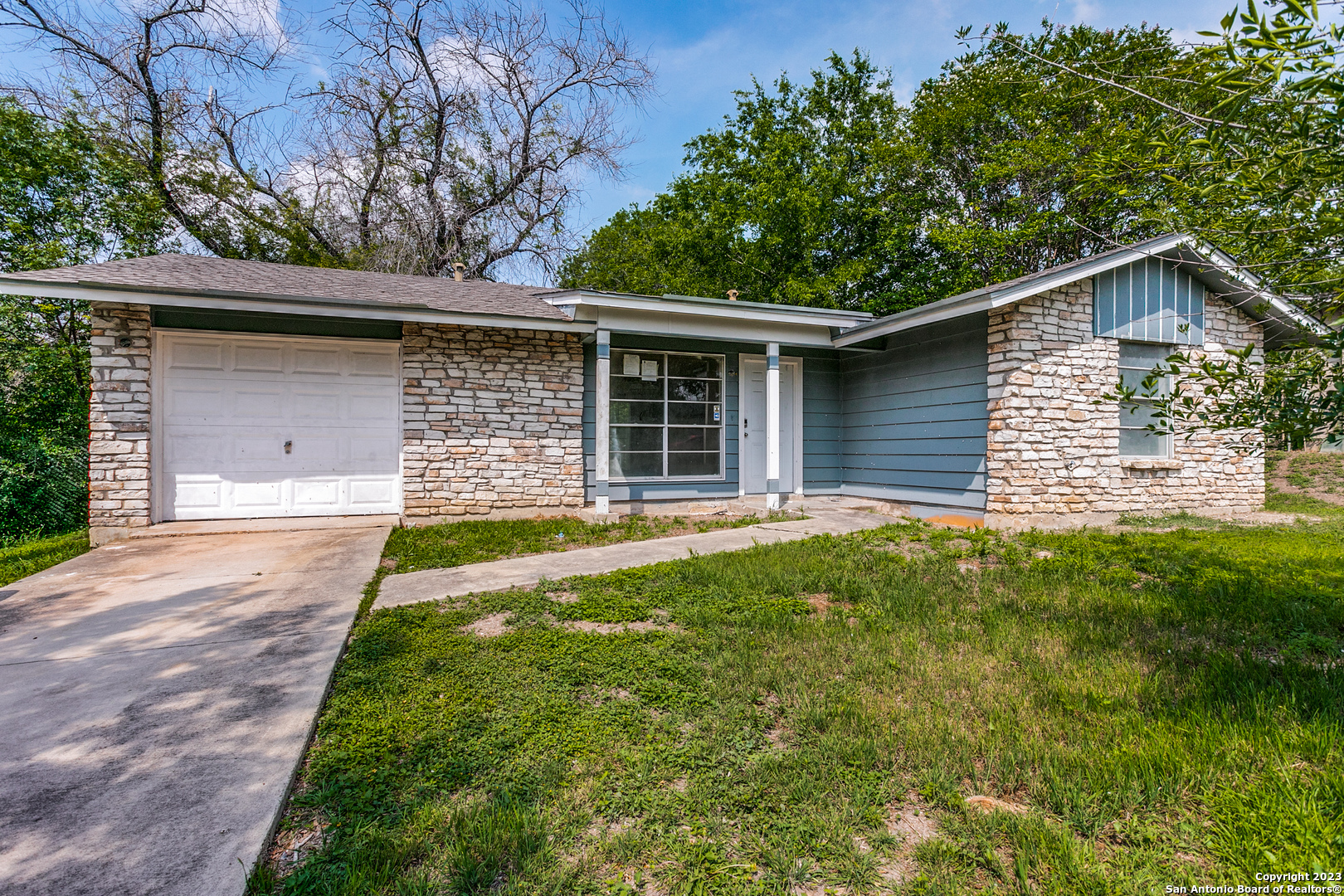 4527 Avenida Prima Street San Antonio TX 78233