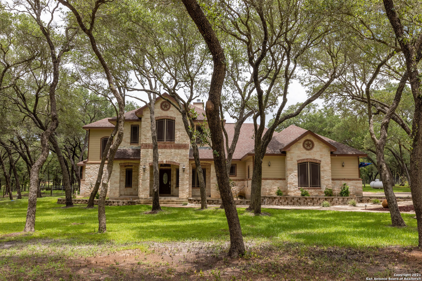 104 Omalley Drive Floresville TX 78114