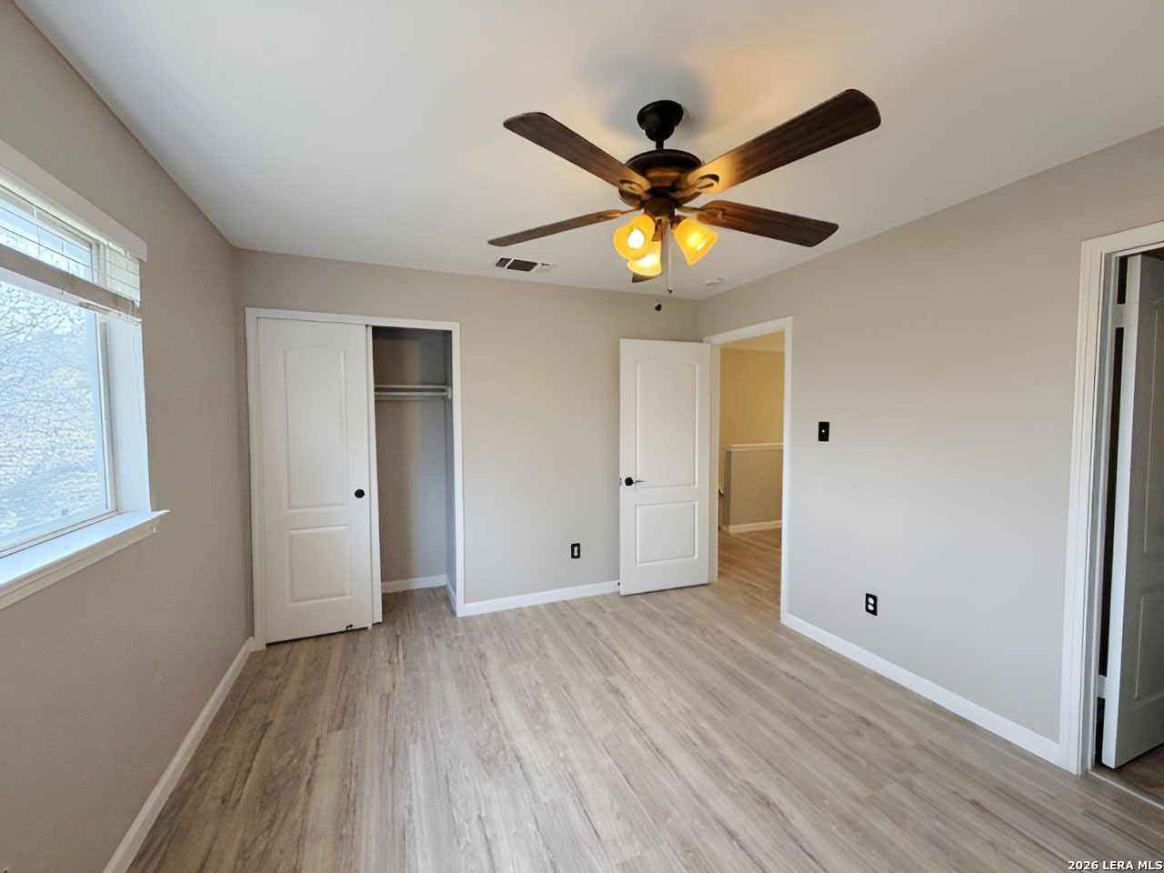 4122 Knollbluff San Antonio TX 78247