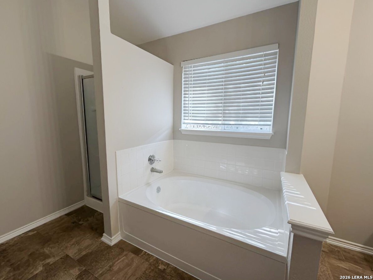 4122 Knollbluff San Antonio TX 78247