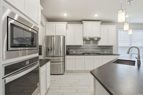 8514 Glass Gem Drive San Antonio TX 78249