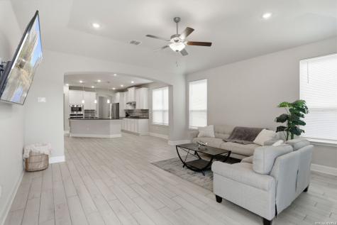 8514 Glass Gem Drive San Antonio TX 78249
