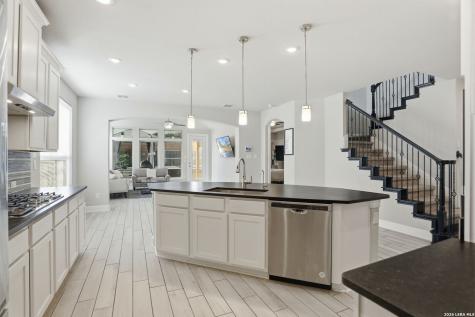 8514 Glass Gem Drive San Antonio TX 78249