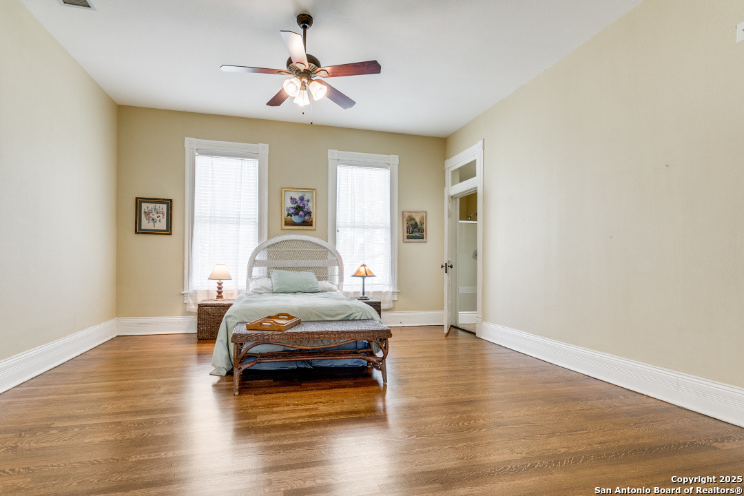 305 W Ashby Place San Antonio TX 78212