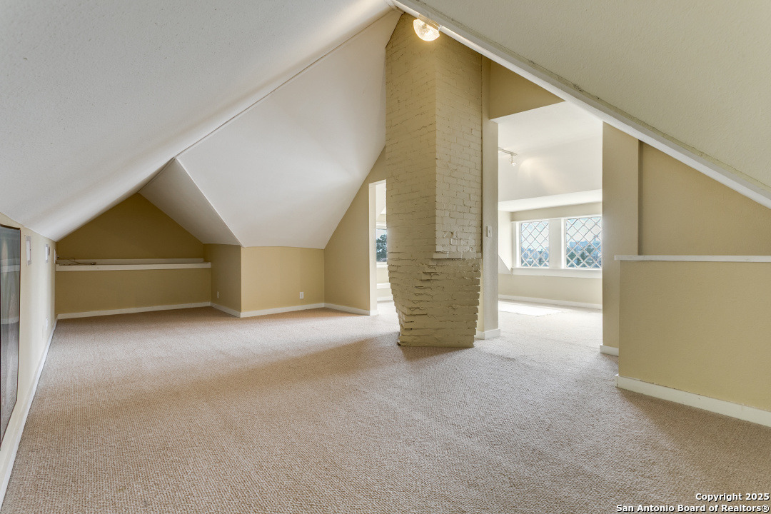 305 W Ashby Place San Antonio TX 78212